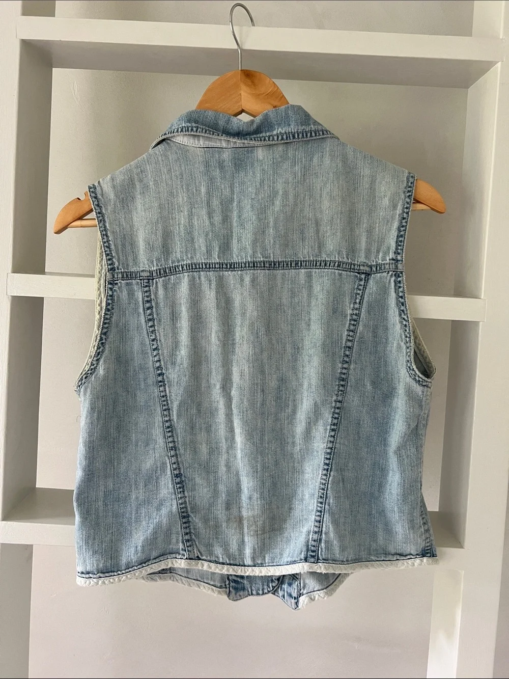 VINTAGE GAP Light Blue Denim Sleeveless Vest